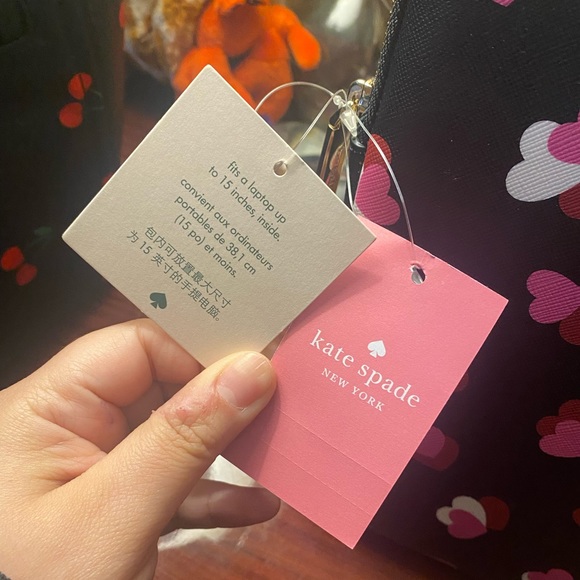 Kate Spade Staci Flutter Hearts Printed Laptop Sleeve - Picture 10 of 11